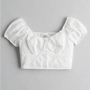 Hollister White Eyelet Ruched Neckline Puff-Sleeve Blouse
